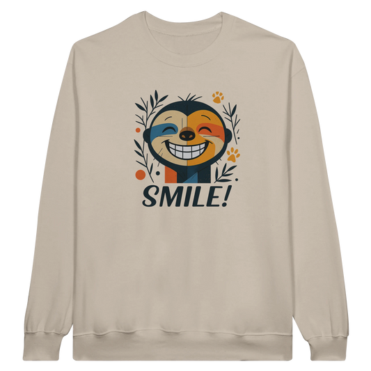 Front view — beige sweatshirt with smiling sloth (perezoso) graphic and text “SMILE!”.