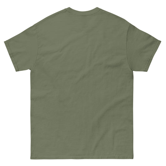 Back view of the olive green t-shirt with a completely clean surface.
The absence of graphics reinforces restraint and balance, allowing the concept on the front to remain the sole focal point without visual distraction.
